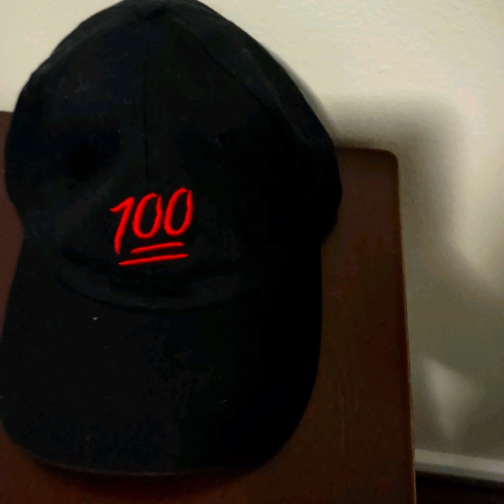 100 Hat